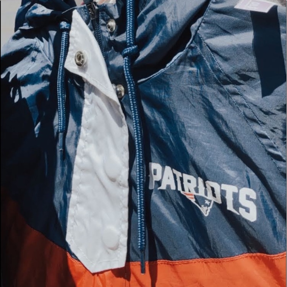 NFL PATRIOTS windbreaker - size small